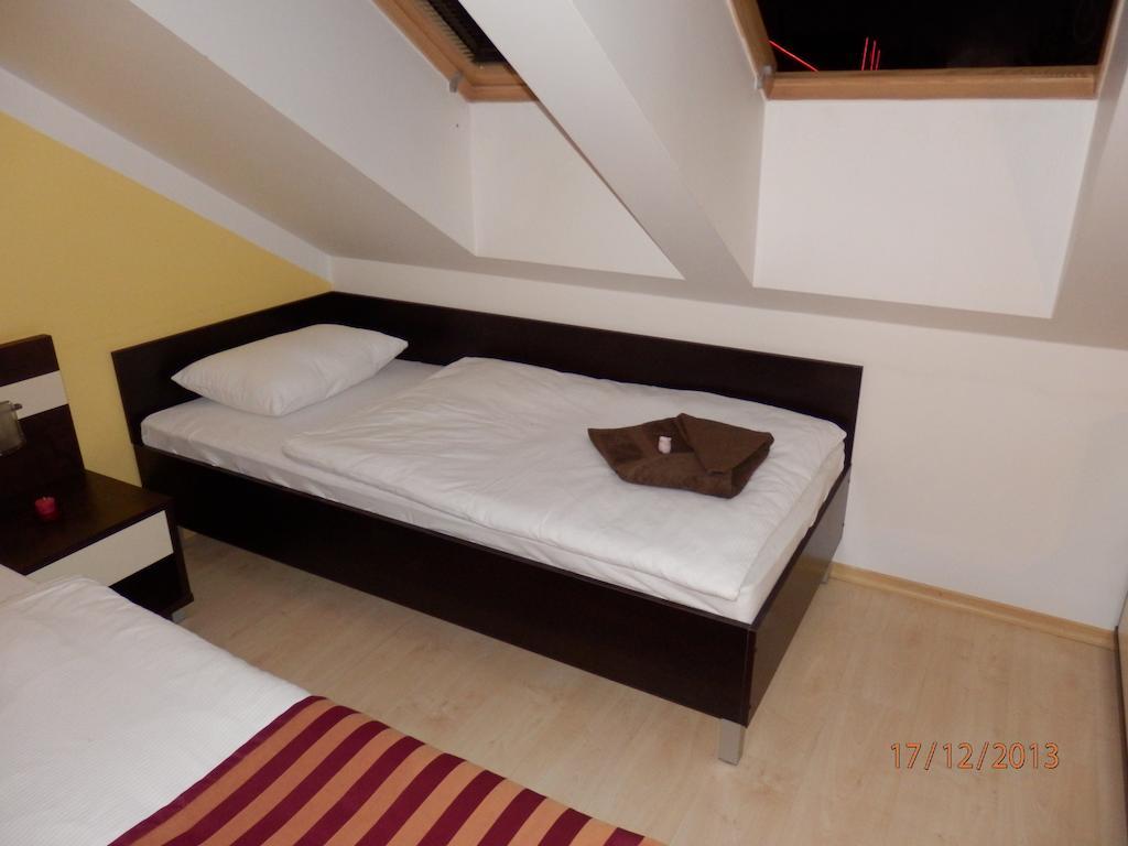 Free Apartman Bešeňová Szoba fotó